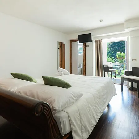 Hotel Marina 10 Design & 4*