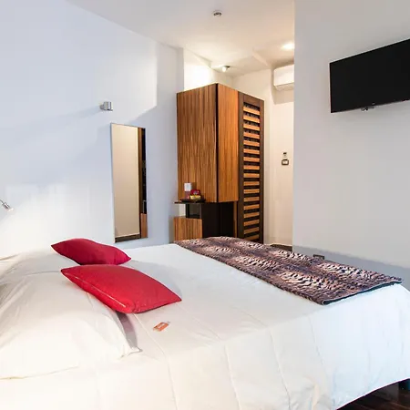 Marina 10 Design & Hotel