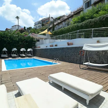 Hotel Marina 10 Design & 4*